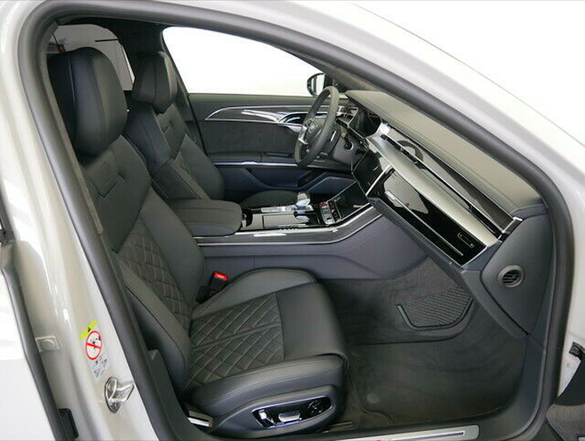 AUDI S8 quattro TFSI V8 BiTurbo | předváděcí auto | skladem | super cena | od autorizovného prodejce | online nákup | online prodej | autoibuy.com